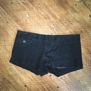 American Eagle lightweight shortie shorts, size 6